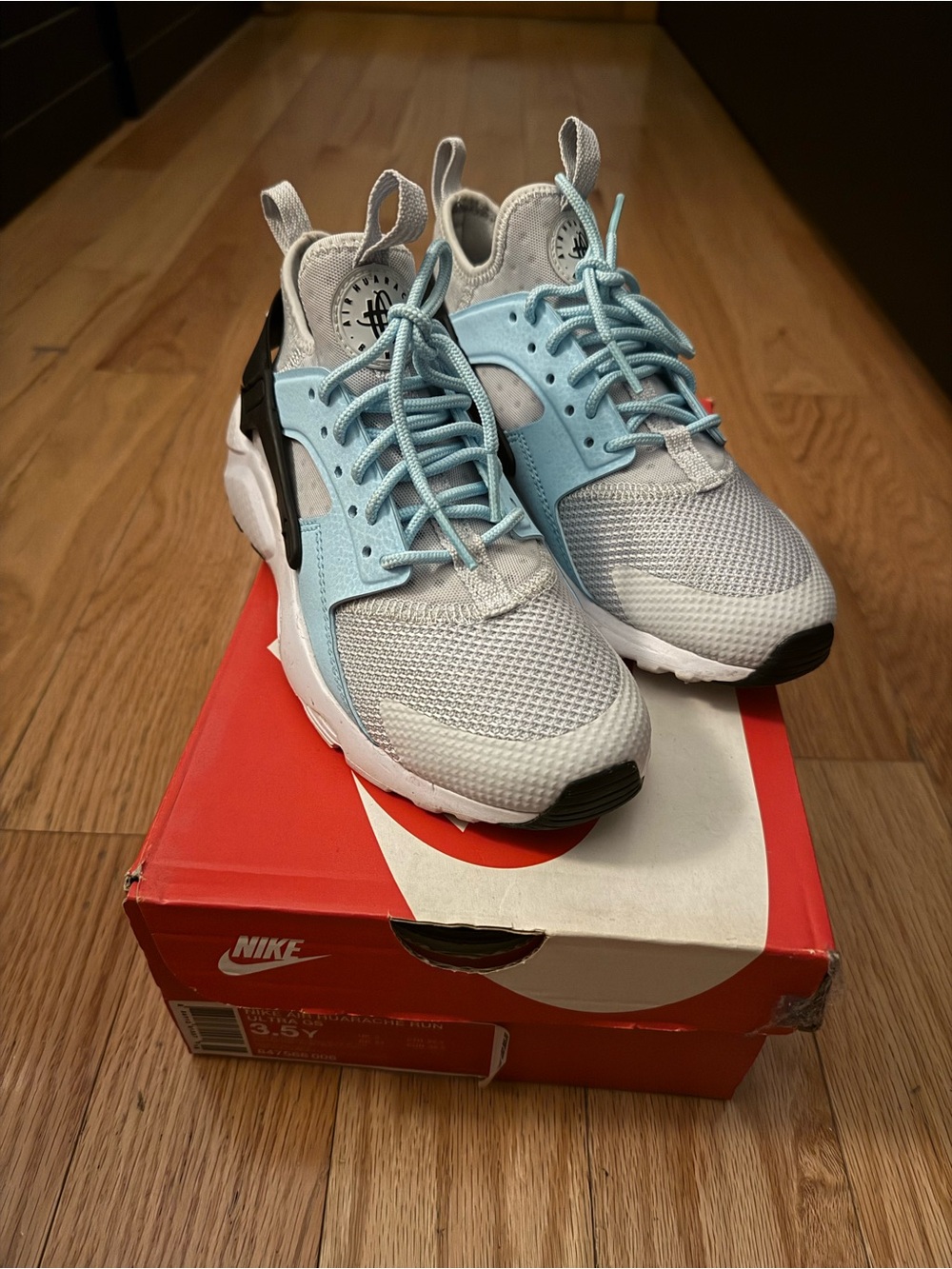 Nike Light Blue and White Mesh Athletic Sneakers